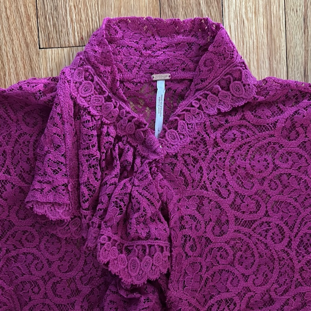 Free People Chic Magenta Lace Dress with Ruffles - Picture 5 of 11